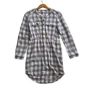 Broadway and Broome Woman's Knee Length Dress with Quarter Button Up size M